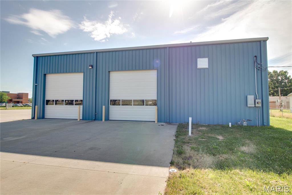 Moreland Commerce Park - Commercial Sale