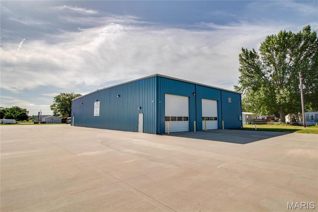 Moreland Commerce Park - Commercial Sale
