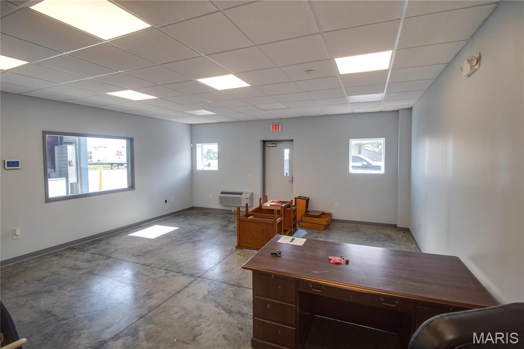 Moreland Commerce Park - Commercial Sale