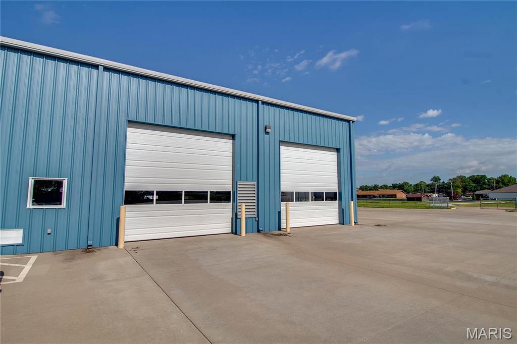 Moreland Commerce Park - Commercial Sale