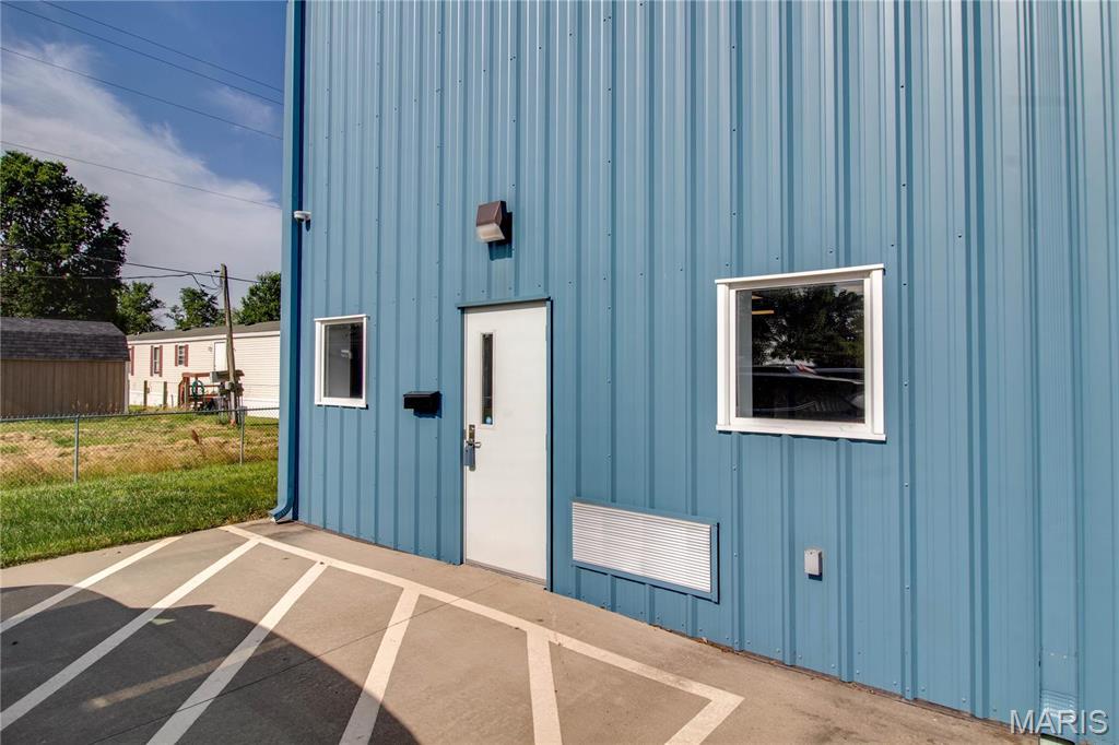 Moreland Commerce Park - Commercial Sale
