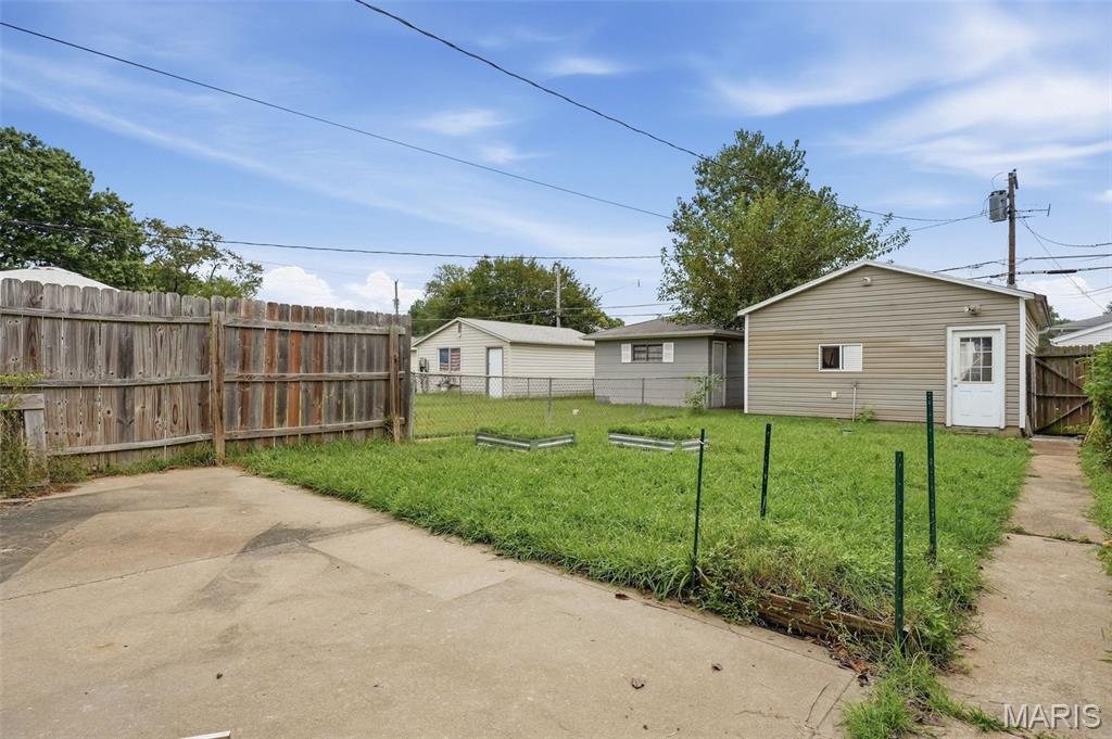 Ivorys Add - Residential
