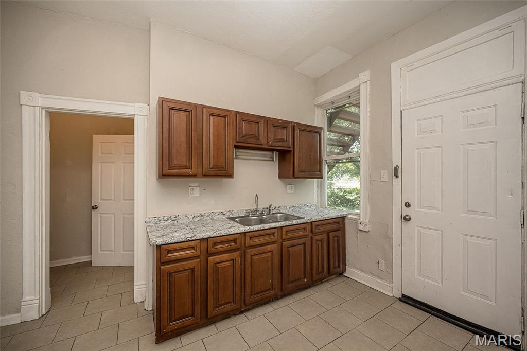 Tyler Place - Residential Income