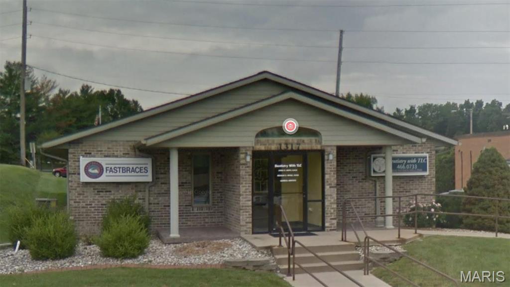 PRICE REDUCED by $146,000 to $249,000: Office Bldg in D'Adrian Professional Park in Godfrey IL with frontage on W. Delmar Ave, with 2,760 sf. Abundance of paved, lighted parking in D'Adrian Prof Park. Full brick bldg with basement. Location: Business Park