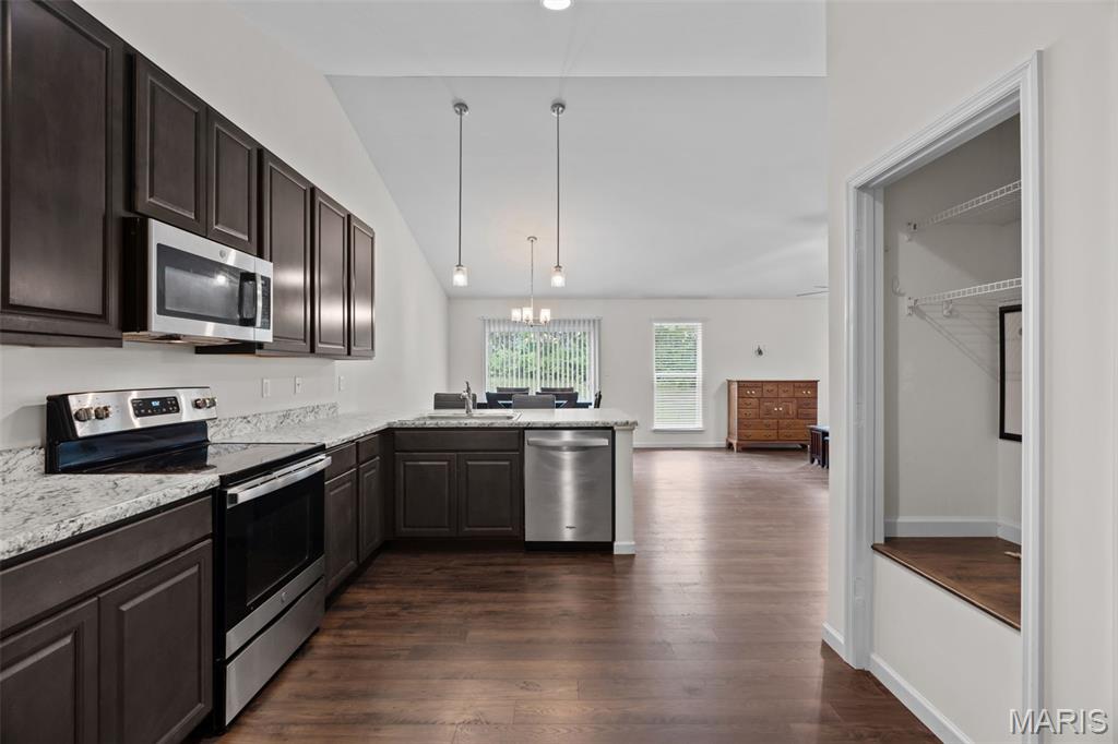 Oaks At Lexington #5 - Residential