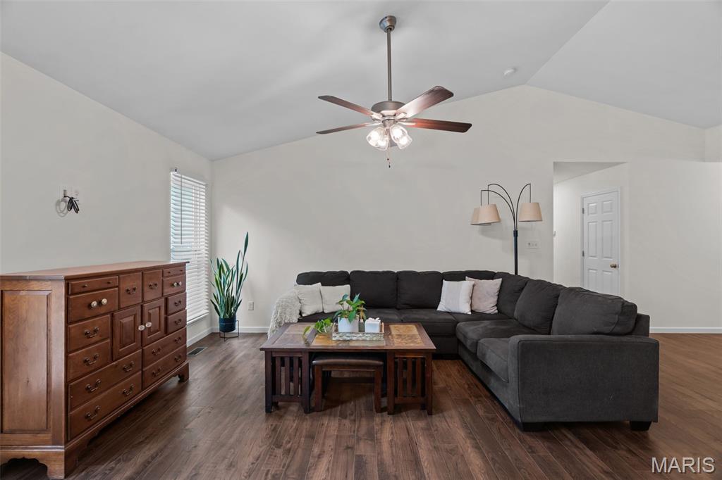 Oaks At Lexington #5 - Residential