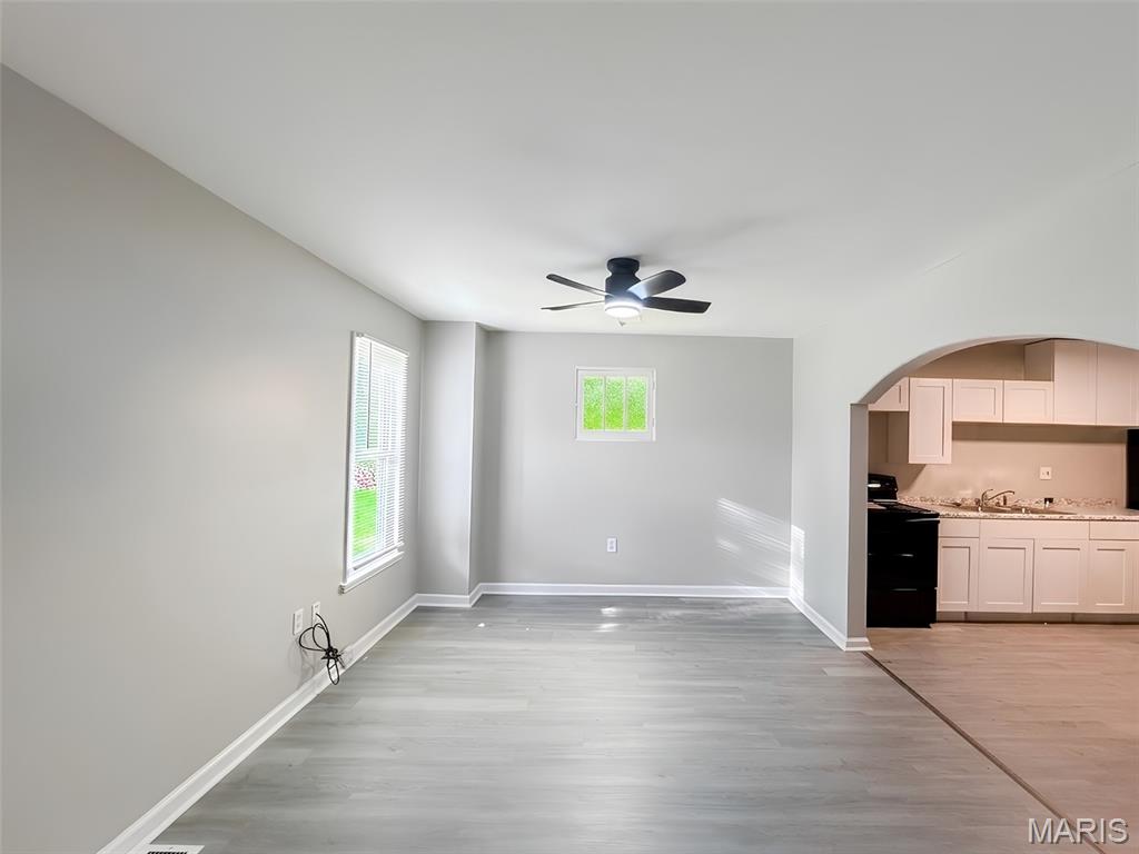 West Walnut Manor - Residential