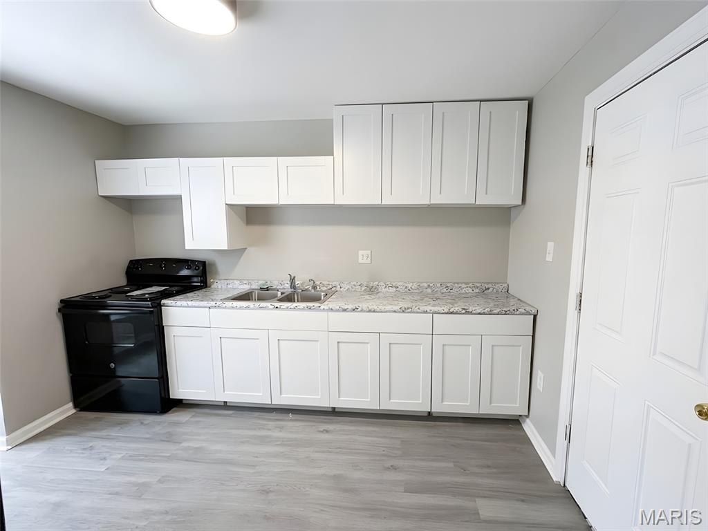 West Walnut Manor - Residential