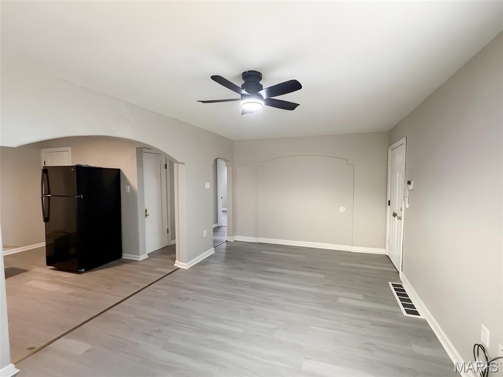 West Walnut Manor - Residential