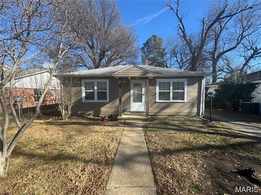 Check out this listing in Kennett! This home is located right by the Kennett High School. The home features 2 bedrooms and 1 full bathroom. The home has a large kitchen, dining area, living room, and utility room. Outside you will find a storage room and a large yard. If you are looking to downsize, first time home, or low maintenance home. This would also make for a great investment property!