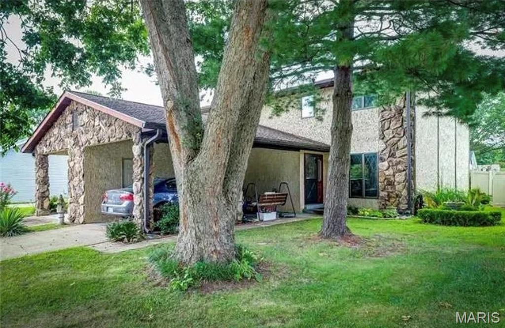 NEWCASTLE MANOR - Residential Lease
