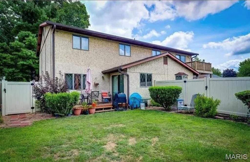 NEWCASTLE MANOR - Residential Lease