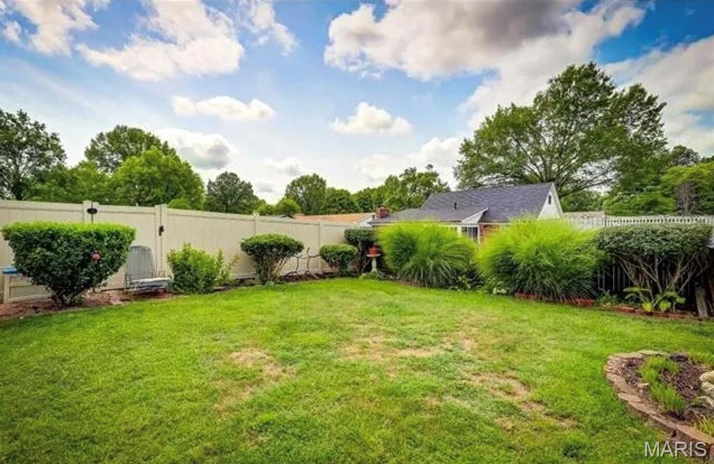 NEWCASTLE MANOR - Residential Lease