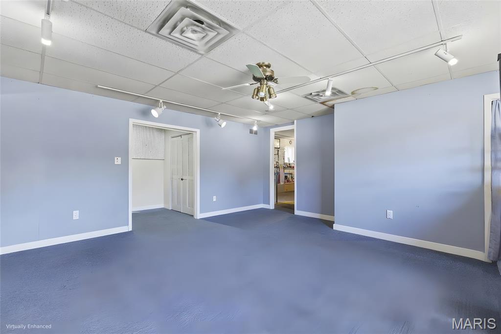 Town Kimmswick - Commercial Sale