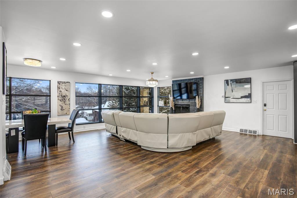 Knollwood - Residential