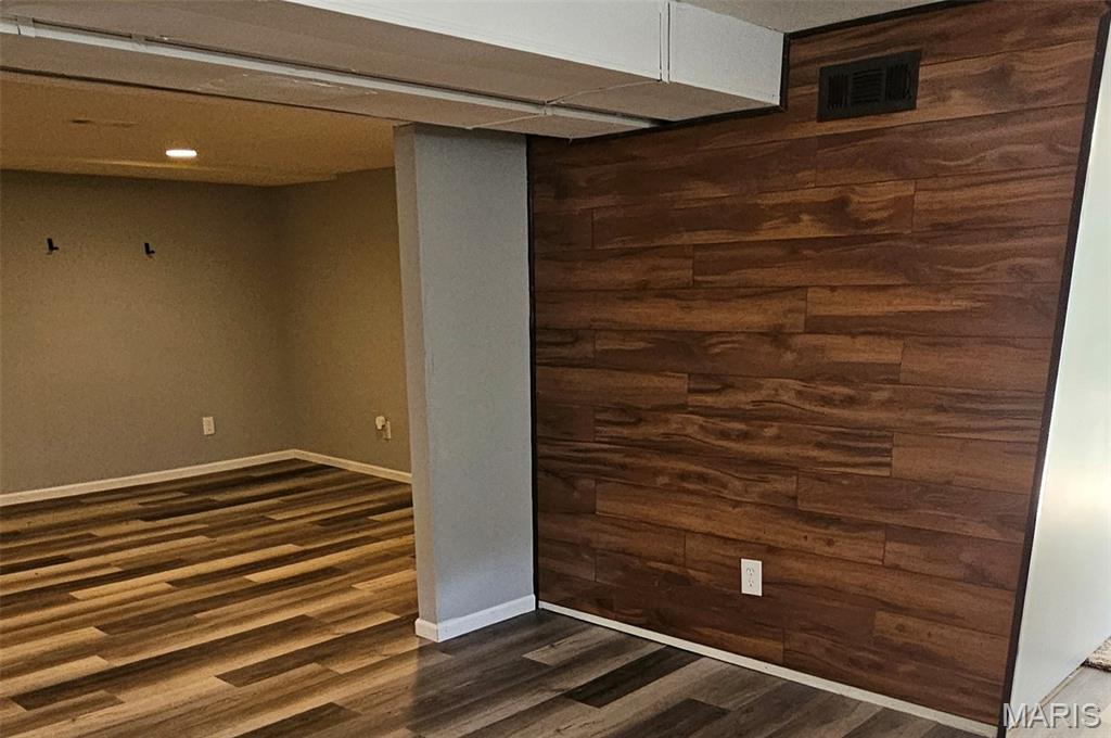 Hi Pt Ac - Residential Lease
