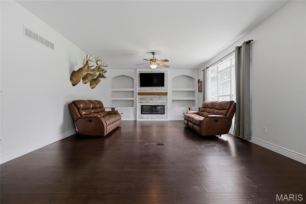 Country Life Acres - Residential