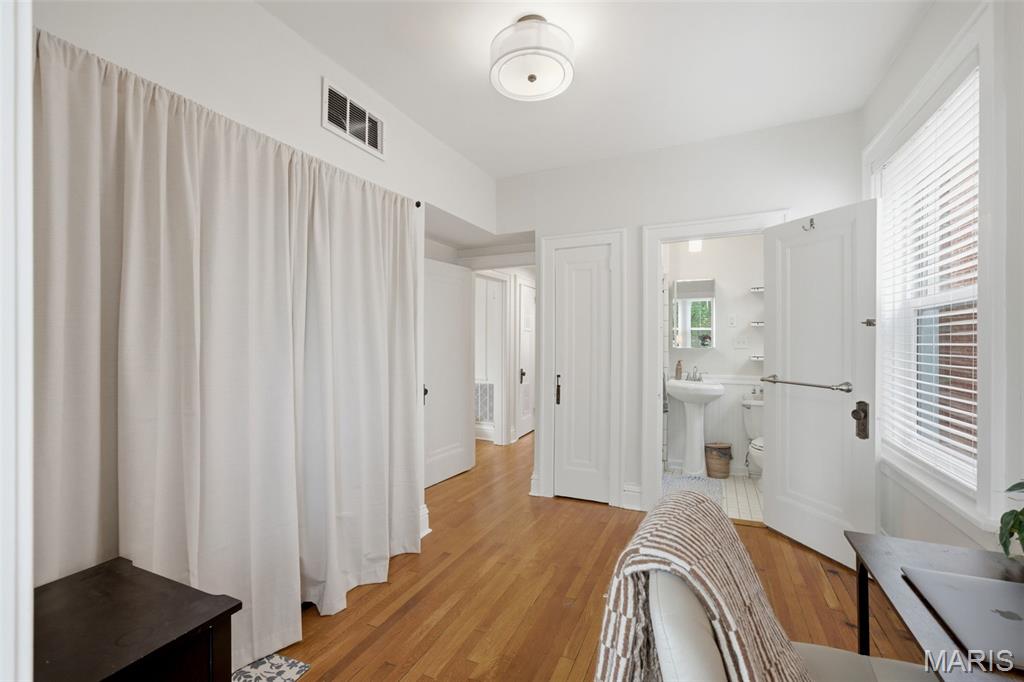 6306 Southwood Condo - Residential