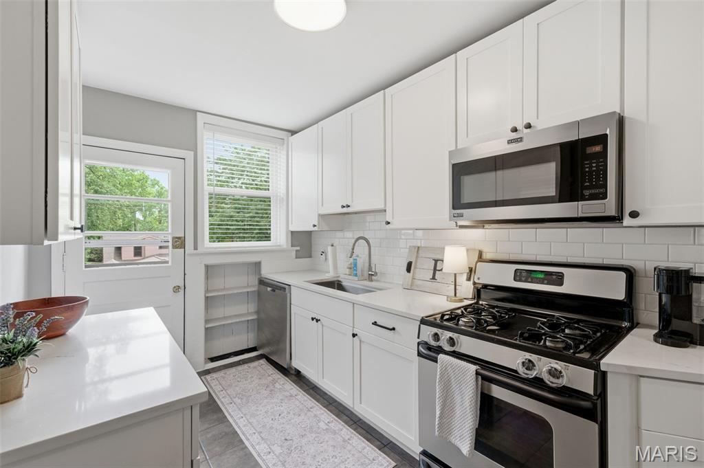 6306 Southwood Condo - Residential