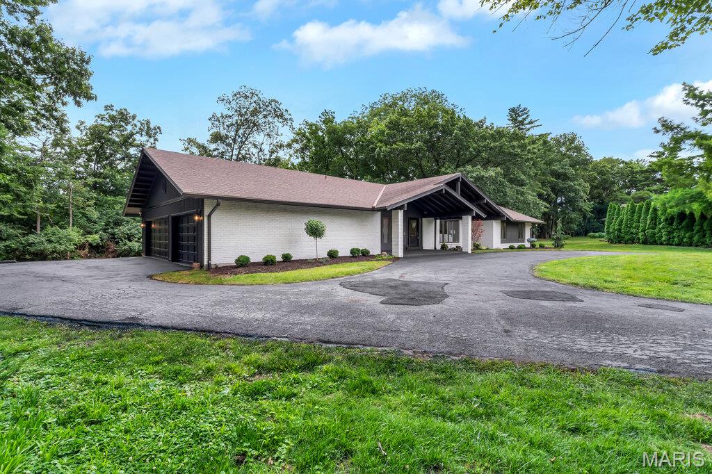 Meadowbrook Country Club Estates - Residential