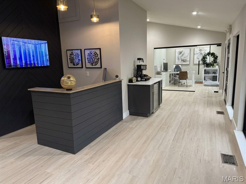 Clarkson Executive Park Condo - Commercial Lease