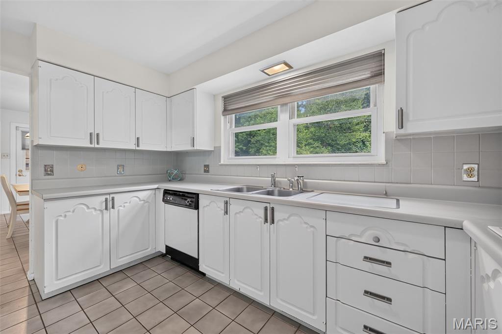 South Trails Sec Of The Village Of - Residential