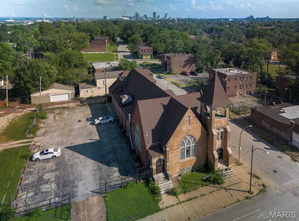 Bissells Add - Commercial Sale