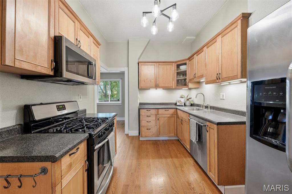 Russell Estate - Residential