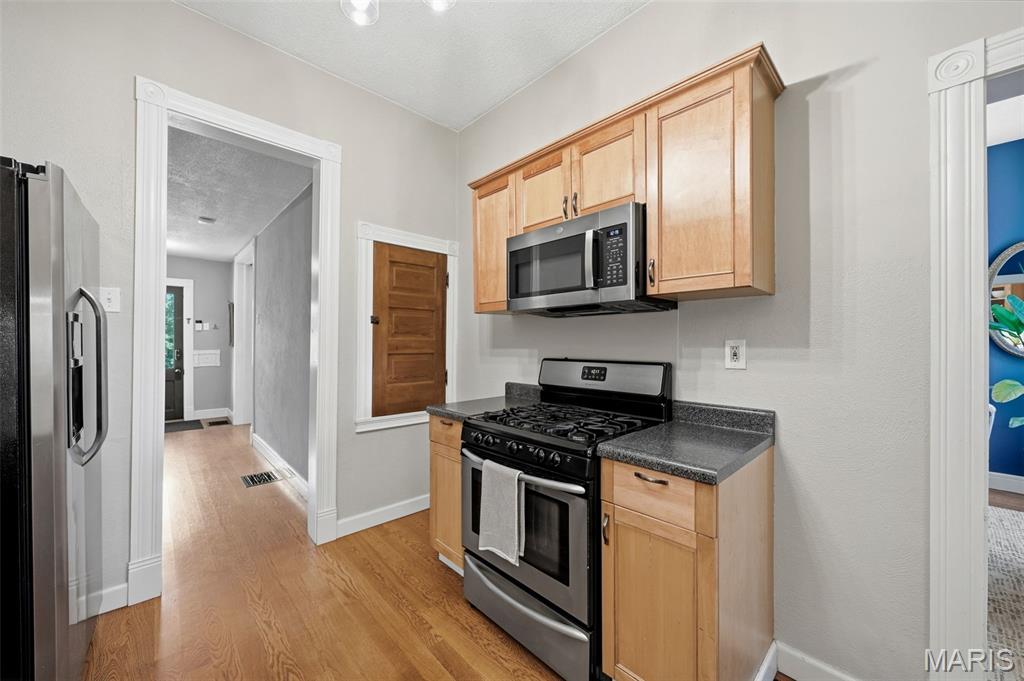 Russell Estate - Residential