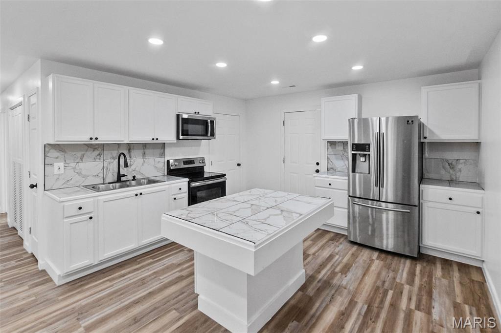 Parklane Manor - Residential
