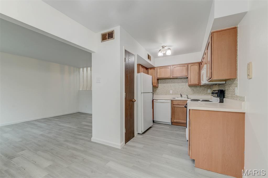 San Luis Hills Condo Amd - Residential