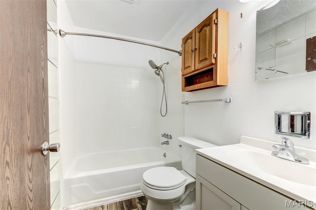 San Luis Hills Condo Amd - Residential