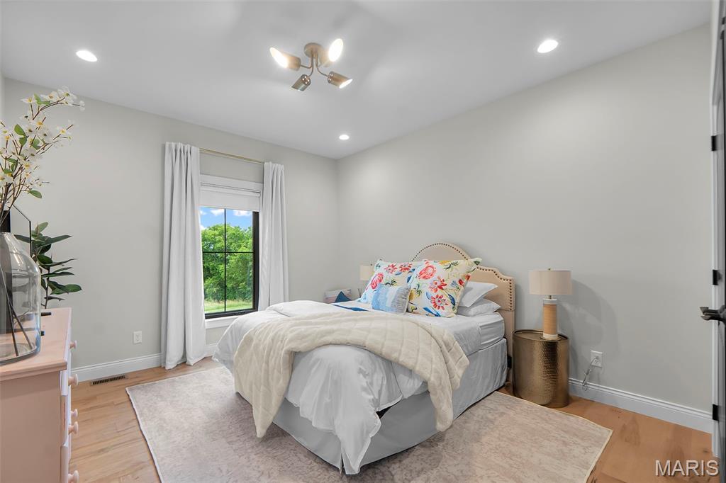 Touchdown Rdg 2 - Residential