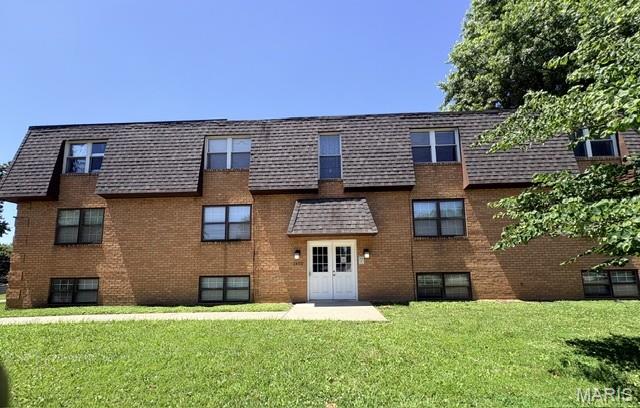 Spacious Third-Floor Apartment with Brand-New Carpet & Great Location

Welcome home to this bright and inviting third-floor apartment offering comfort, convenience, and plenty of space. Featuring brand-new carpet throughout, this well-maintained unit provides a fresh, cozy feel from the moment you walk in.

The apartment includes two generously sized bedrooms, a large full bathroom, and a spacious kitchen with plenty of room for cooking and dining. On-site laundry adds everyday convenience, while the third-floor location offers added privacy and peaceful living.

Conveniently situated near shopping, dining, schools, and major roadways, this apartment makes commuting and daily errands a breeze.

Features Include:

Brand-new carpet throughout
2 spacious bedrooms
Large bathroom
Oversized kitchen with ample cabinet space
On-site laundry facilities
Third-floor unit with added privacy
Convenient location close to shopping, dining, and transportation
Getting a brand new stove!

Don't miss this opportunity to make this comfortable and affordable apartment your next home. Contact us today to schedule a showing!
Requirements: Must make 2.5x the rent in verifiable income, and have a credit score of 620 or above. No pets.

We are offering one-year leases!