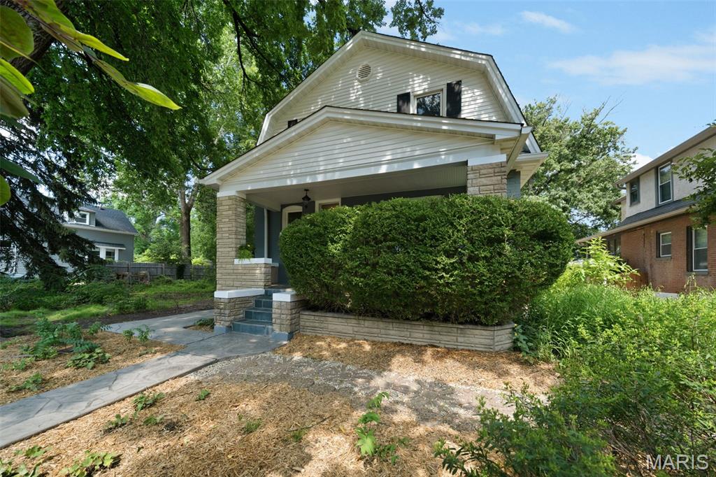 Floria Place - Residential