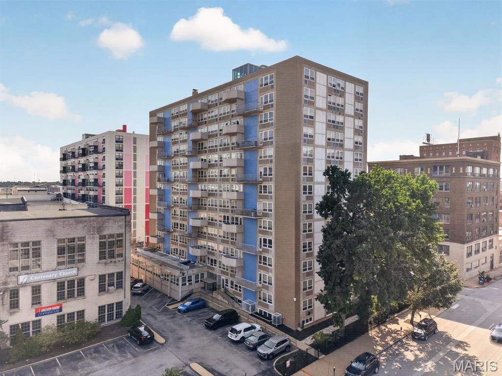 Blu Condos - Residential