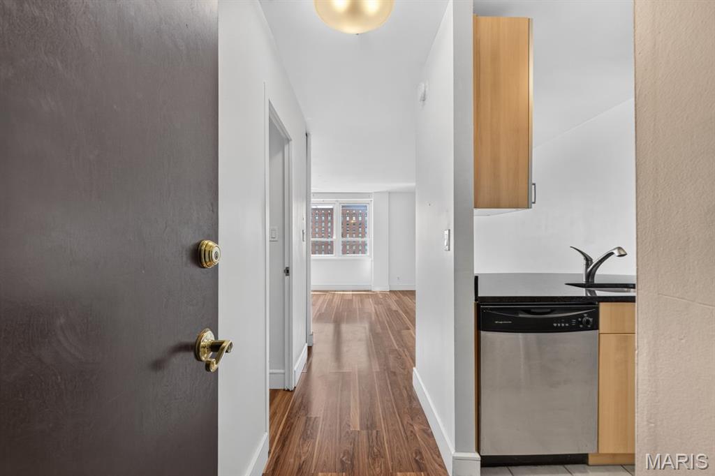 Blu Condos - Residential
