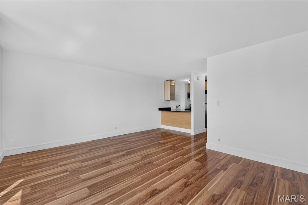 Blu Condos - Residential