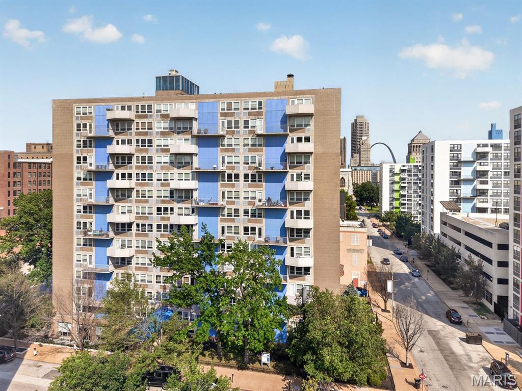 Blu Condos - Residential