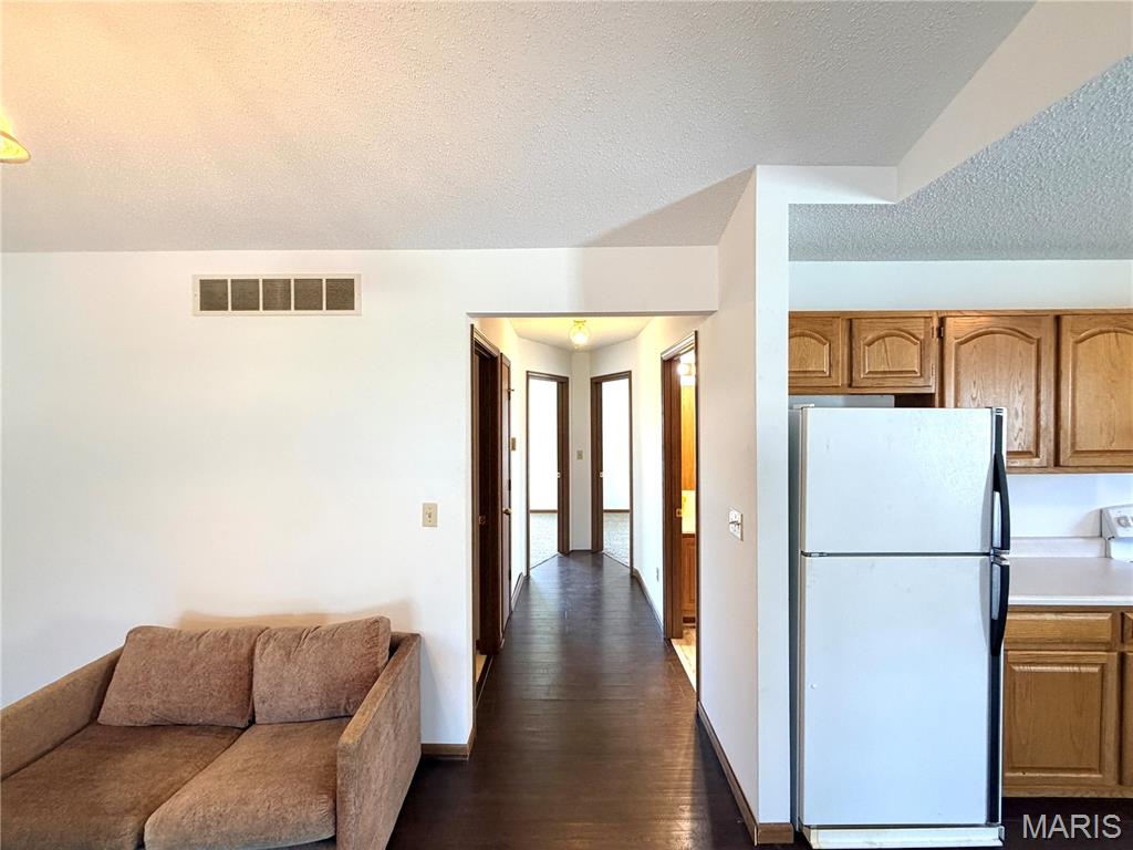 Brookview Manor - Residential