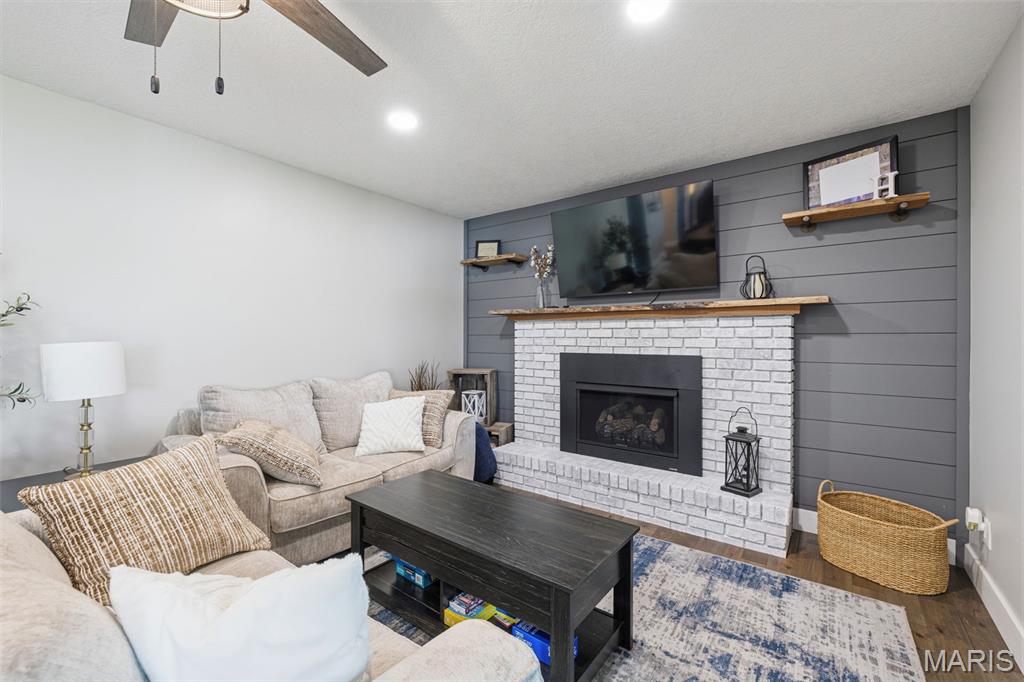 Pointe Base - Residential