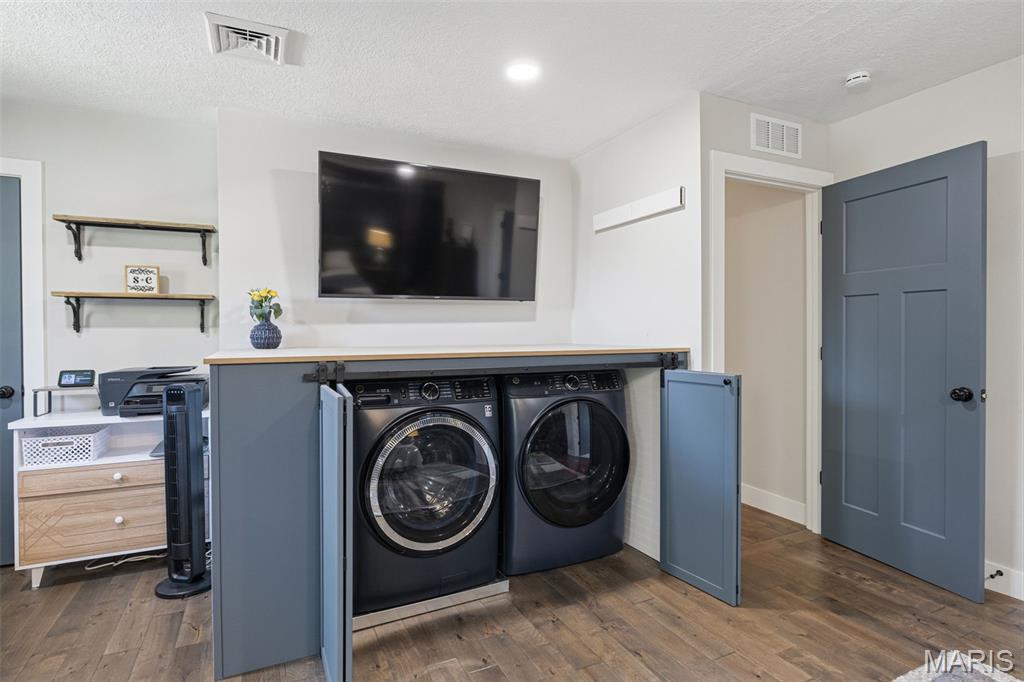 Pointe Base - Residential