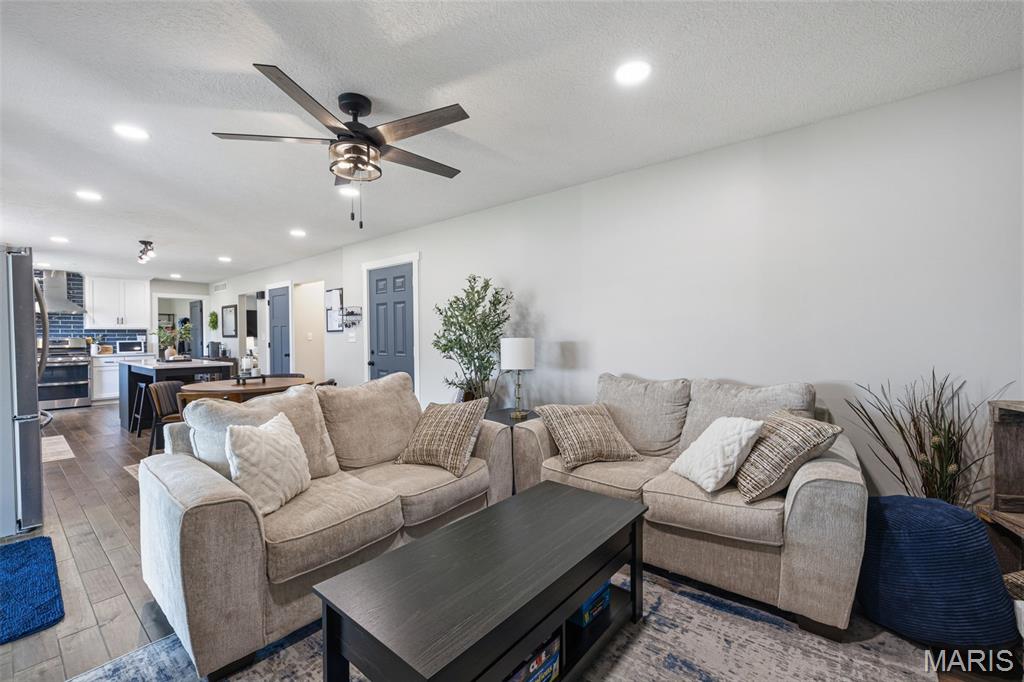 Pointe Base - Residential