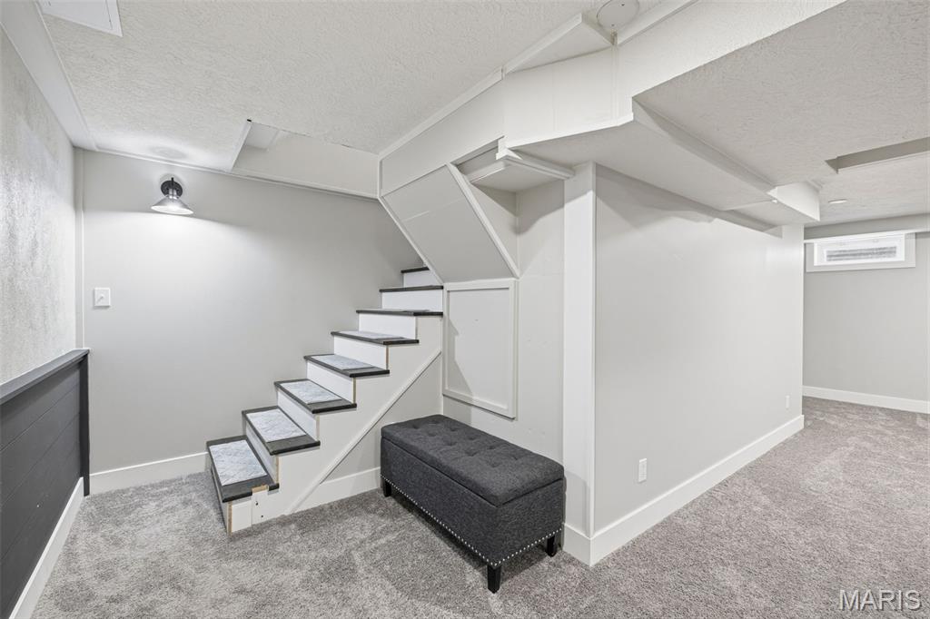 Pointe Base - Residential