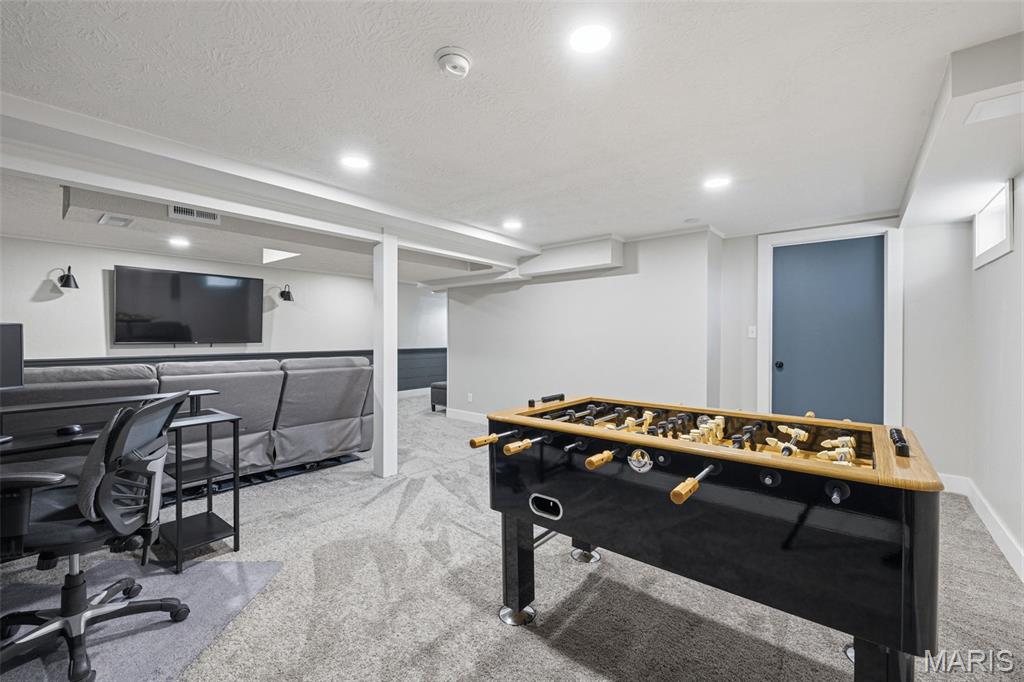 Pointe Base - Residential