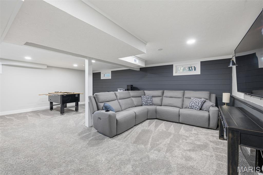 Pointe Base - Residential
