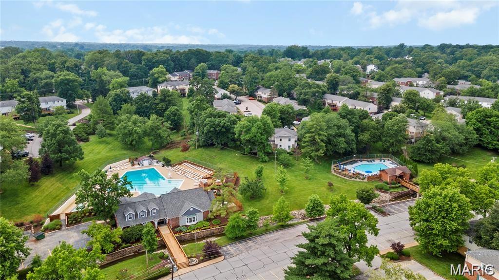 Brentwood Forest Condo Ph Six - Residential