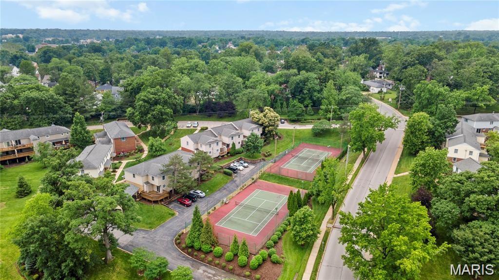 Brentwood Forest Condo Ph Six - Residential