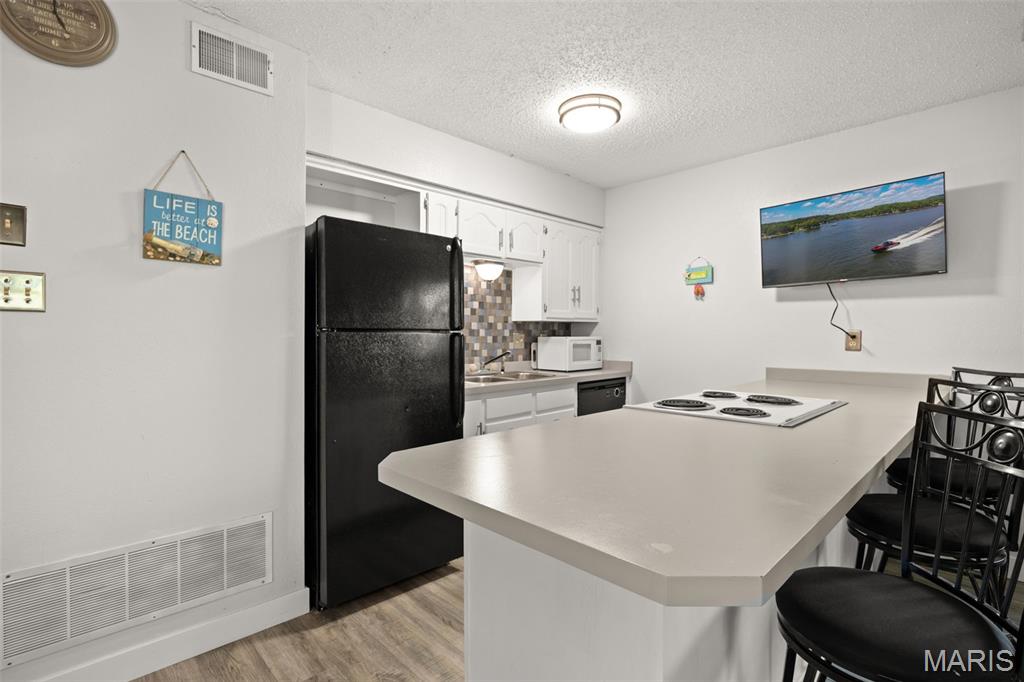 Maywood Condo 3 - Residential