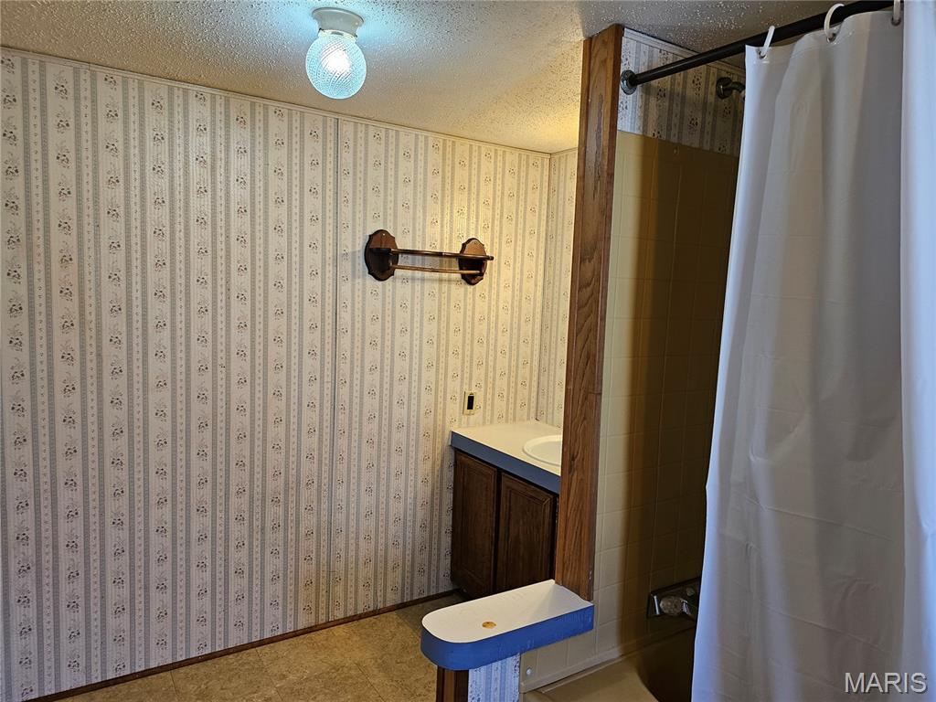 M A Dennis - Residential